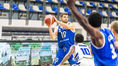 Евгени Хаджирусев облича екипа на Спартак Плевен