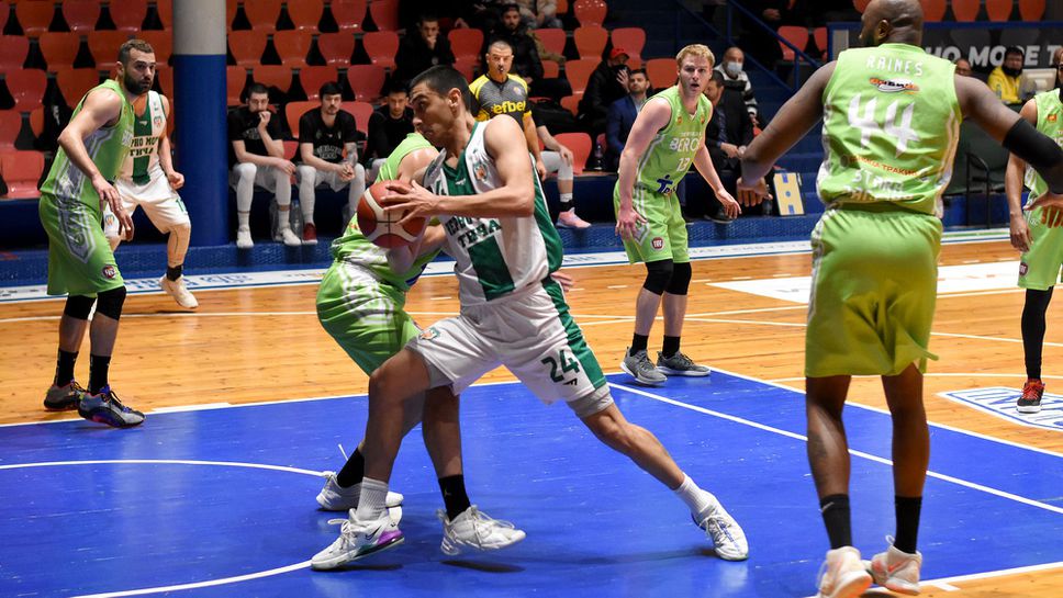 Наказаха лидера на Черно море