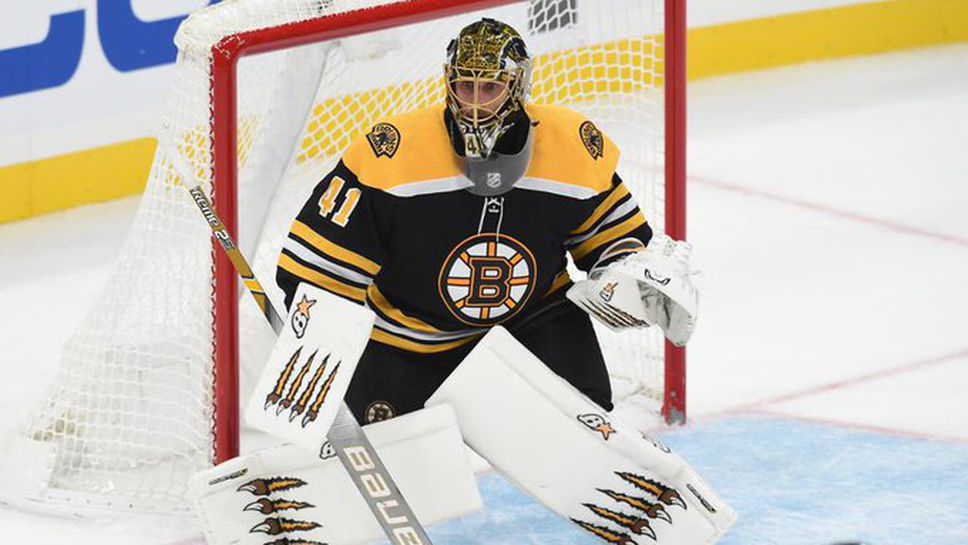 Вратарят на Бостън е заразен с COVID-19