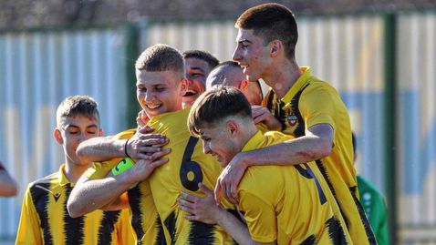 Ботев III надви Локомотив II в дербито на Пловдив