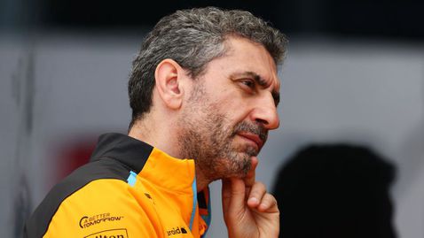 Защо Макларън не размени местата на пилотите си на “Монца”?