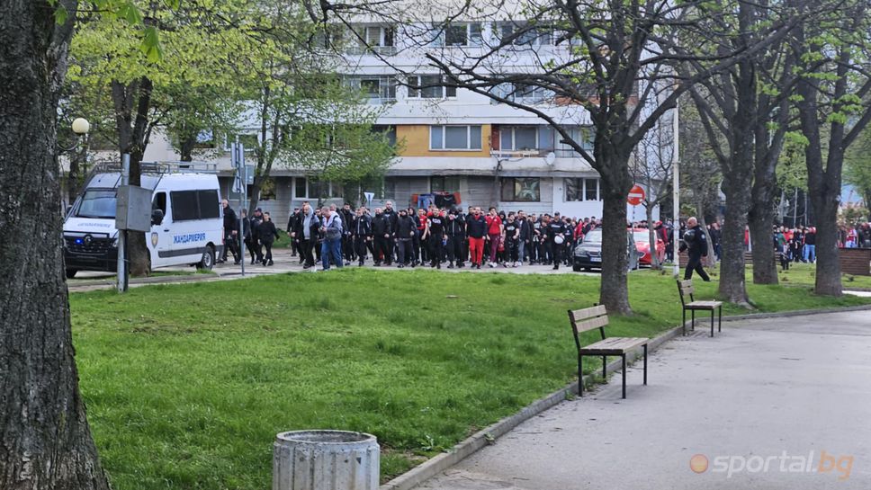 Червено шествие във Враца