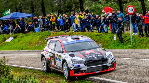 Грязин с половин минута аванс в рали „Сиера Морена“