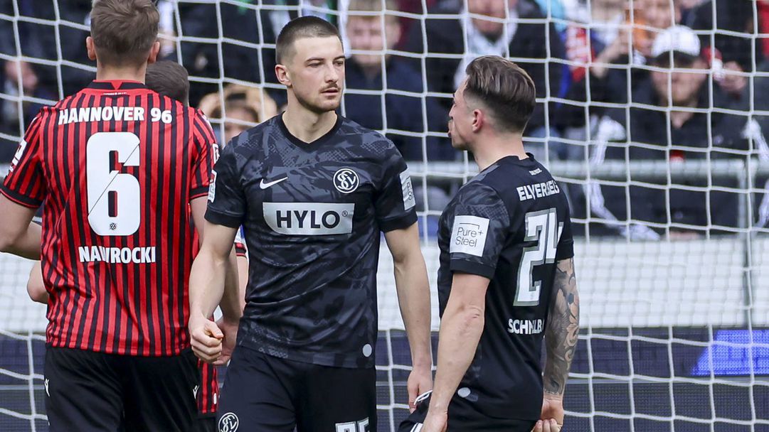 Неудържимият Лукас Петков опъна поредна мрежа в Германия