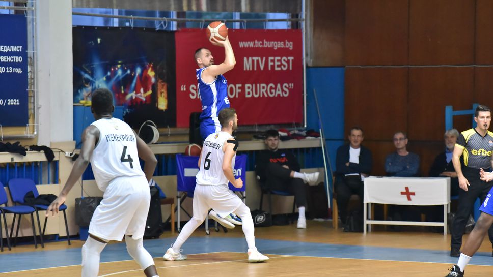 Спартак е амбициран да довърши "акулите" още тази вечер