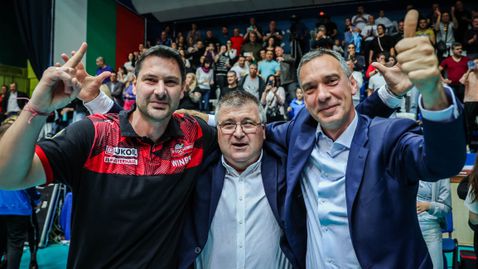 Атанас Петров остава начело на шампиона Нефтохимик на 100%