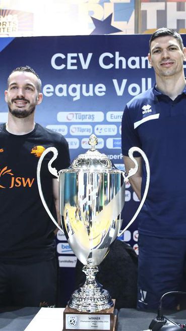 Тренто и Ястрежебски Венгел протягат ръце към титлата в Шампионската лига