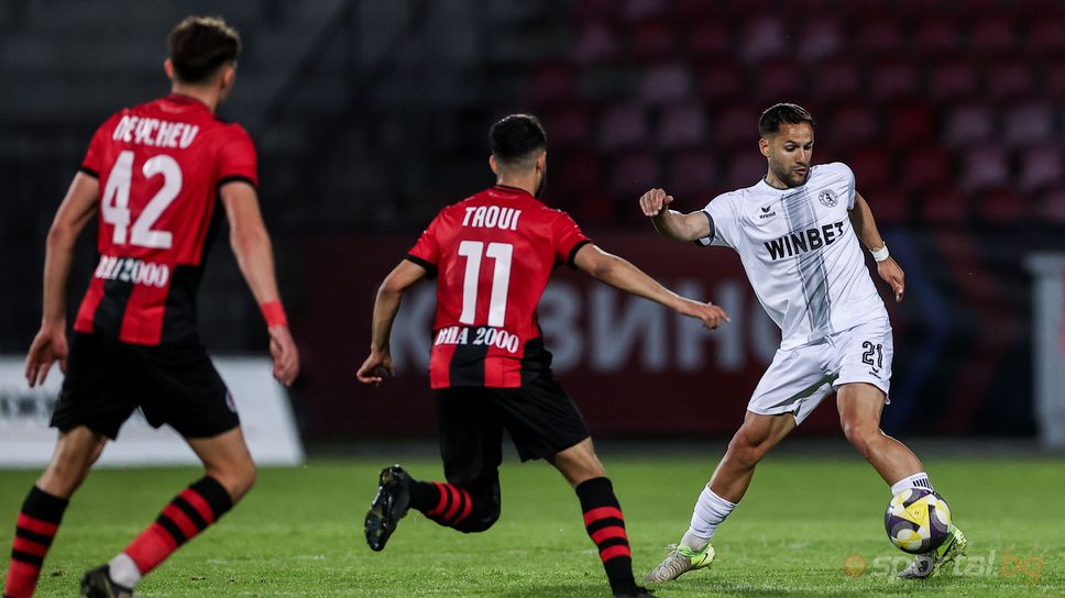 Локо (София) 2:2 Ботев (Враца), домакините изравниха от дузпа