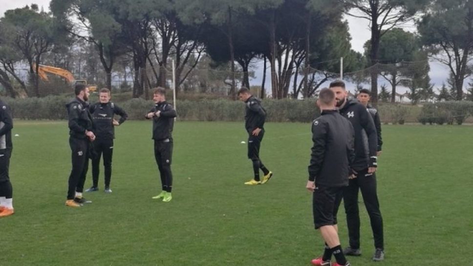 Локомотив (Пловдив) се изправя срещу македонци в петък