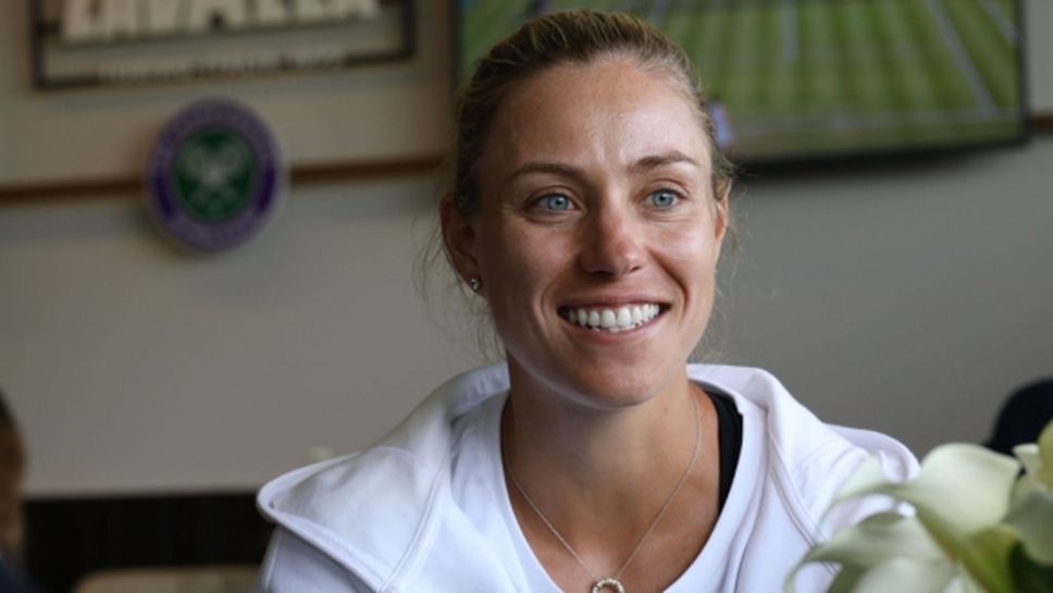 Кербер се раздели с треньора си