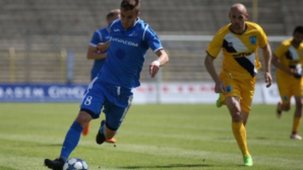 Левски удари Верея пред празните трибуни на "Герена"