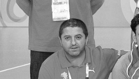 Напусна ни Искрен Искрев