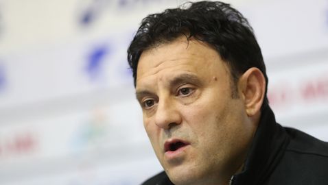 БФАС отне лиценза на Илия Царски