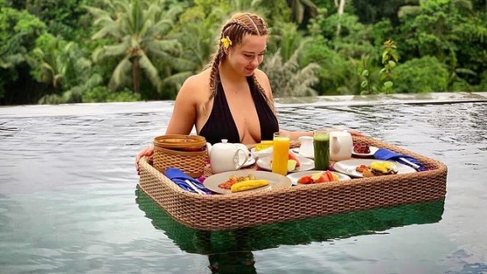 "Златната" Християна на Бали