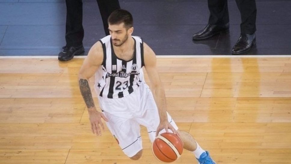 Станимир Маринов отбеляза 17 точки при загуба на Клуж в румънското първенство