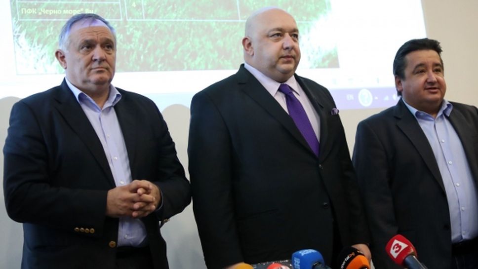 Взимат мерки да предпазят здравето на футболистите в България
