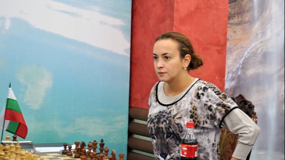 Антоанета Стефанова се класира за осминафиналите на СП по шахмат
