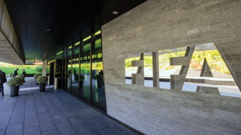 Отстраниха прокурор, който се занимава с дела за корупция във ФИФА
