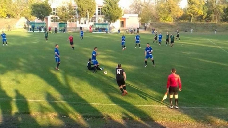Емо Аргиров поведе Садово към нова победа в Трета лига