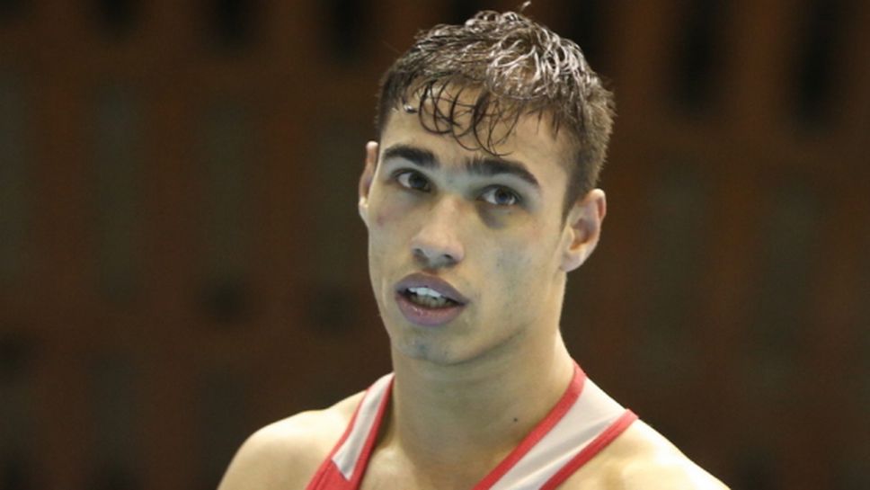 Боян Асенов с купа на „Златен гонг“