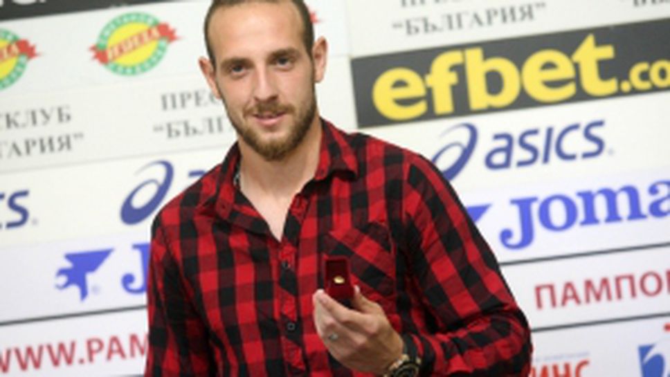 Стивън Петков е футболист на месеца