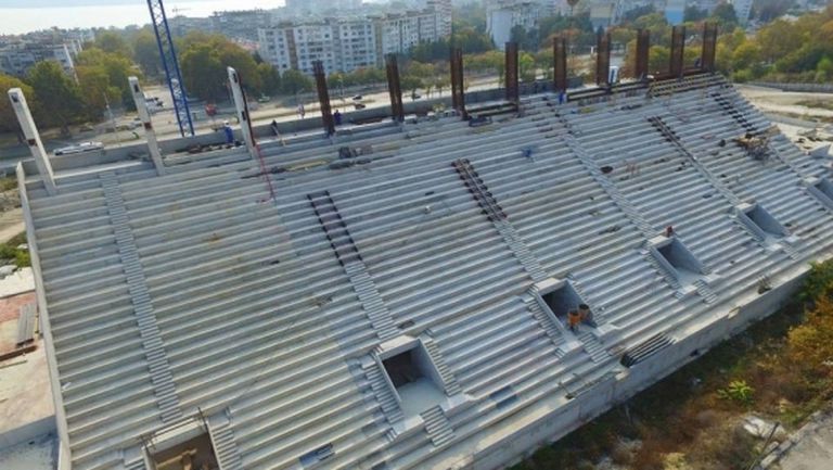 Строежът на стадион "Варна" напредва – вече има изградена трибуна