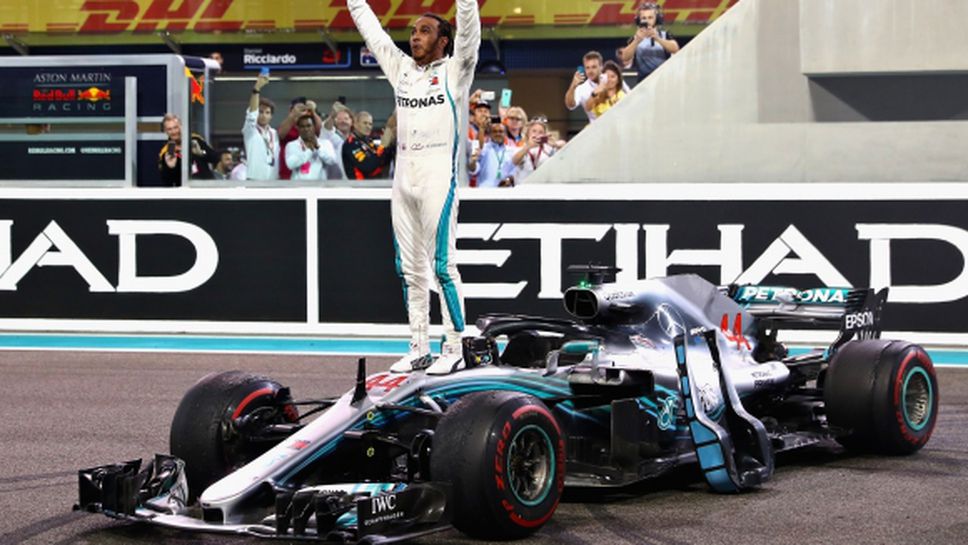 Победа за Хамилтън във финала на сезона, Алонсо си взе довиждане с Формула 1