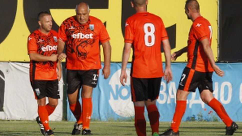 Витоша - Нефтохимик (ветерани)