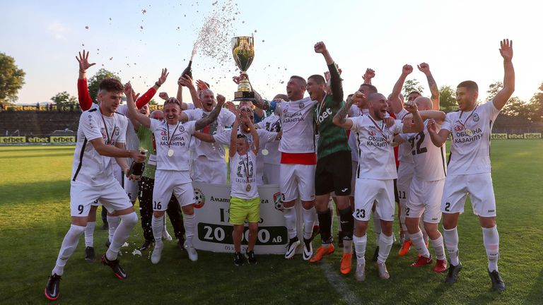  Розова котловина стяга селекция и стартира подготовка на 10-и януари 