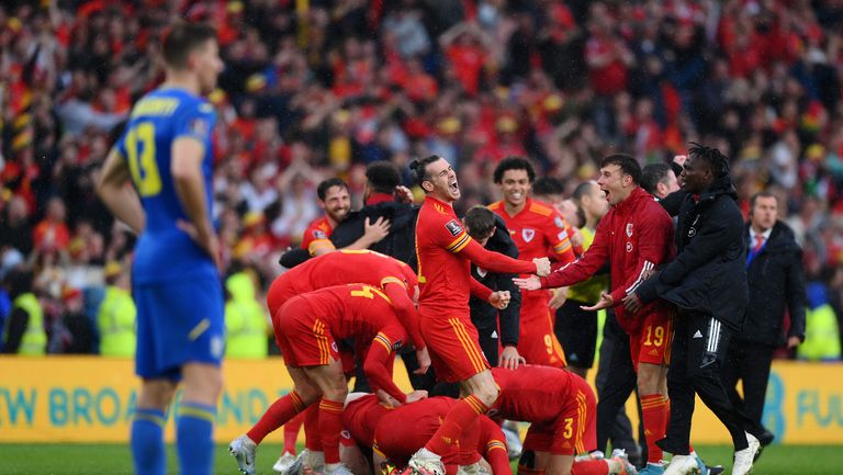  Уелс сбъдна фантазията си да играе в Катар, сълзи за Украйна 