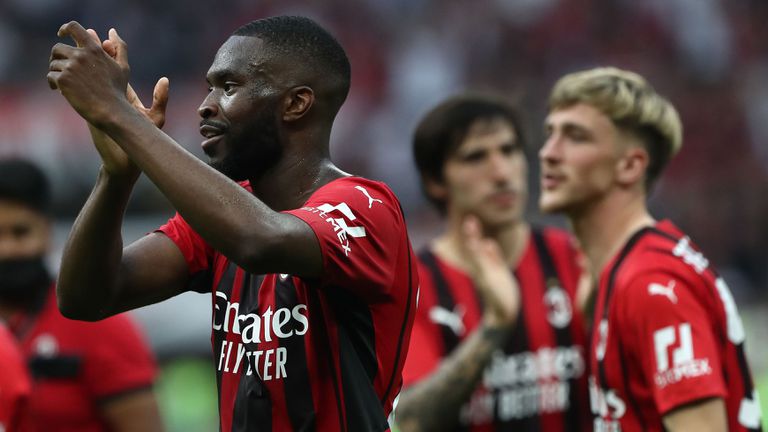  Милан и Томори са в напреднали договаряния за нов контракт на англичанина 