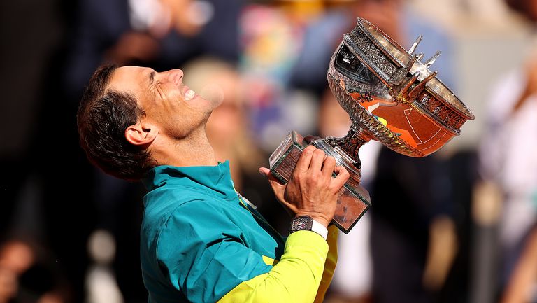  Краля на клея господства в Париж за 14-ти път 