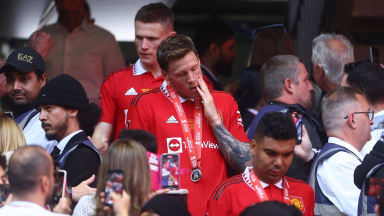 Ваут Вегхорст може да играе в Премиър лийг и през