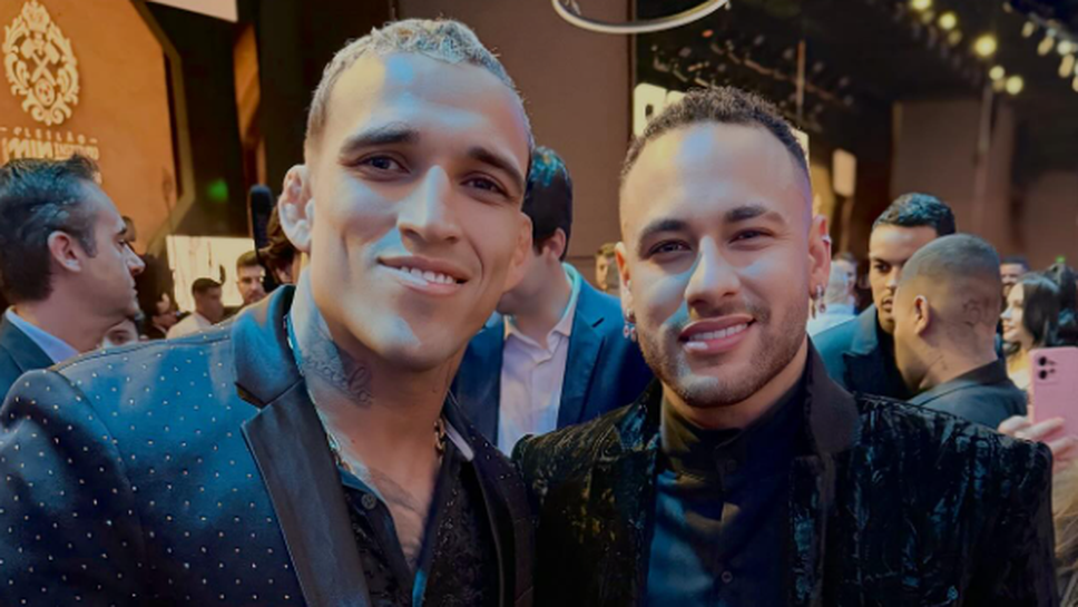 Руснак плати 95 000 долара, за да гледа тренировките на Чарлс Оливейра