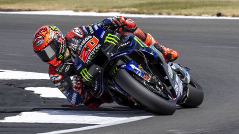 Ямаха подготвя публичния дебют на V4 двигателя си?