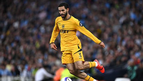 Манчестър Сити договори ляв бек от Премиър лийг