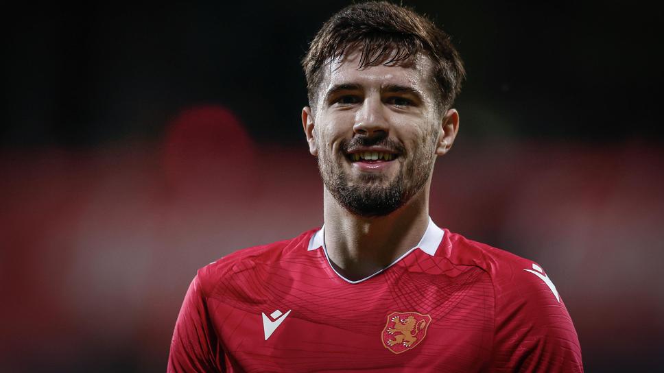 Марин Петков напусна лагера на България