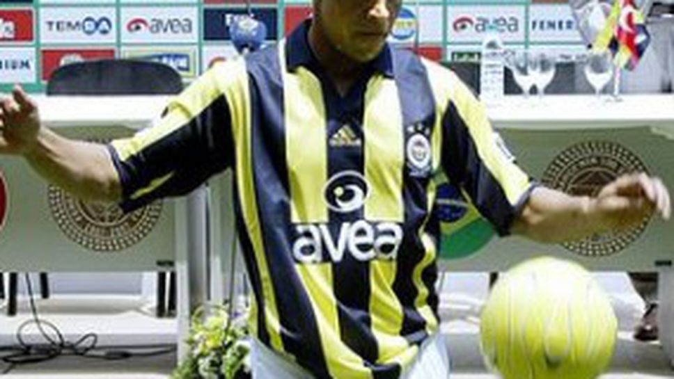 Роберто Карлуш залага на Барса във финала на ШЛ