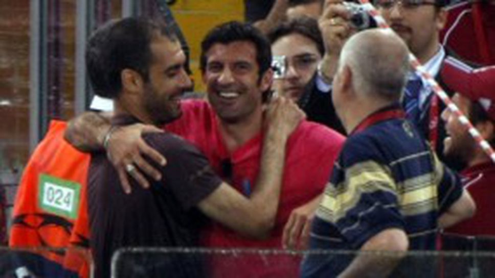 Предателят Фиго посрещна Барса в Рим