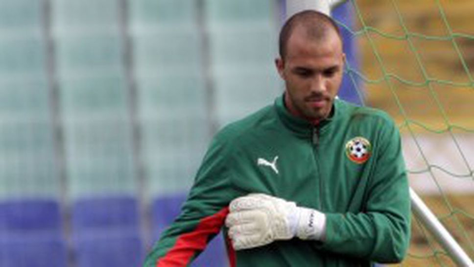 Бивш европейски шампион се оглежда в Ники Михайлов