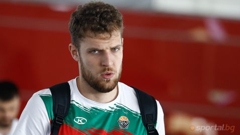  Везенков продължава напред в разногласието за най-атрактивен национал 