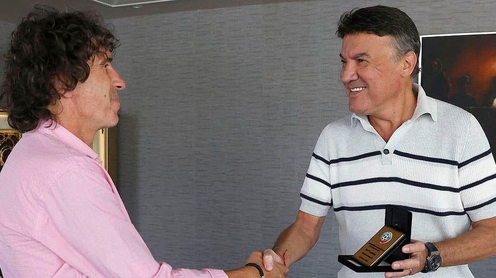 Борислав Михайлов награди националите ни по мини футбол