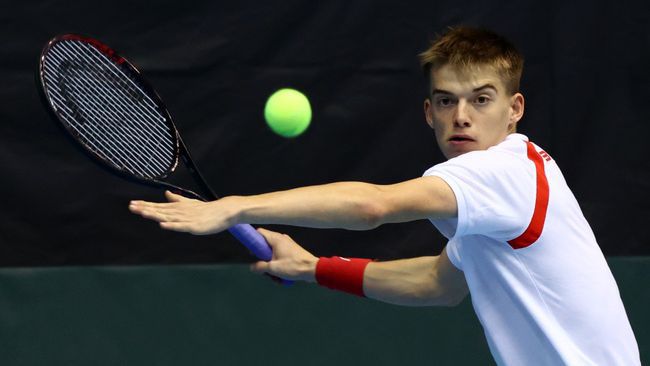 Българският тенисист Пьотр Нестеров започна с победа в основната схена
