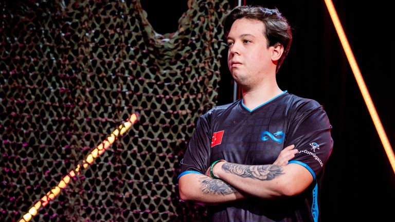 Her güzel şeyin bir sonu vardır Bugüne kadar bizimle omuz