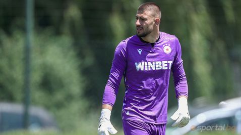  ЦСКА в профил краткотрайно Дюлгеров, 