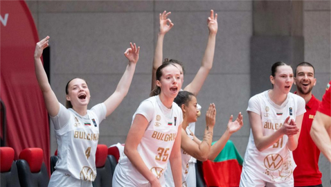 Тройка в последната секунда донесе победа на България на старта на Евро 2025 за девойки в дивизия "Б"