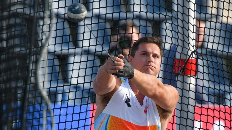 Американец изненада с топрезултат на чук и подобри 21-годишен рекорд
