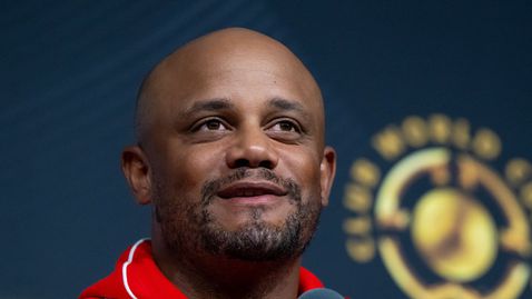 Компани: Интересно ми е какво се е променило в ПСЖ за шест месеца