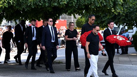 Ливърпул с благороден жест към семейството на Жота