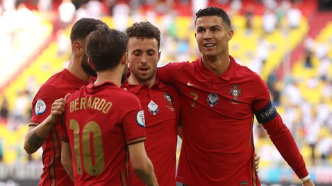  Роналдо не пристигна за погребението, само че пък е замислил нещо благородно 